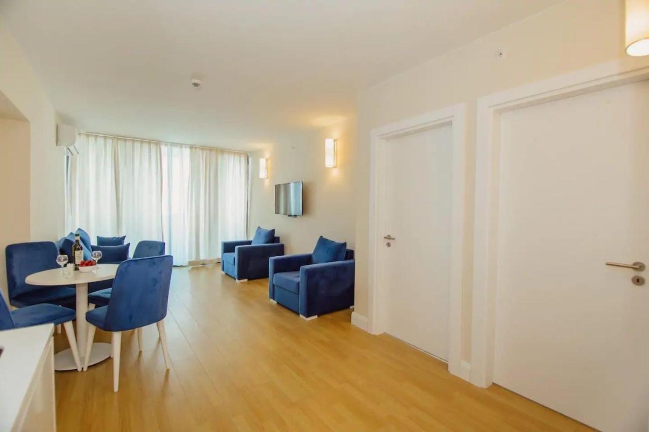 Orbi City Luxury Towers Aparthotel Batumi Ngoại thất bức ảnh
