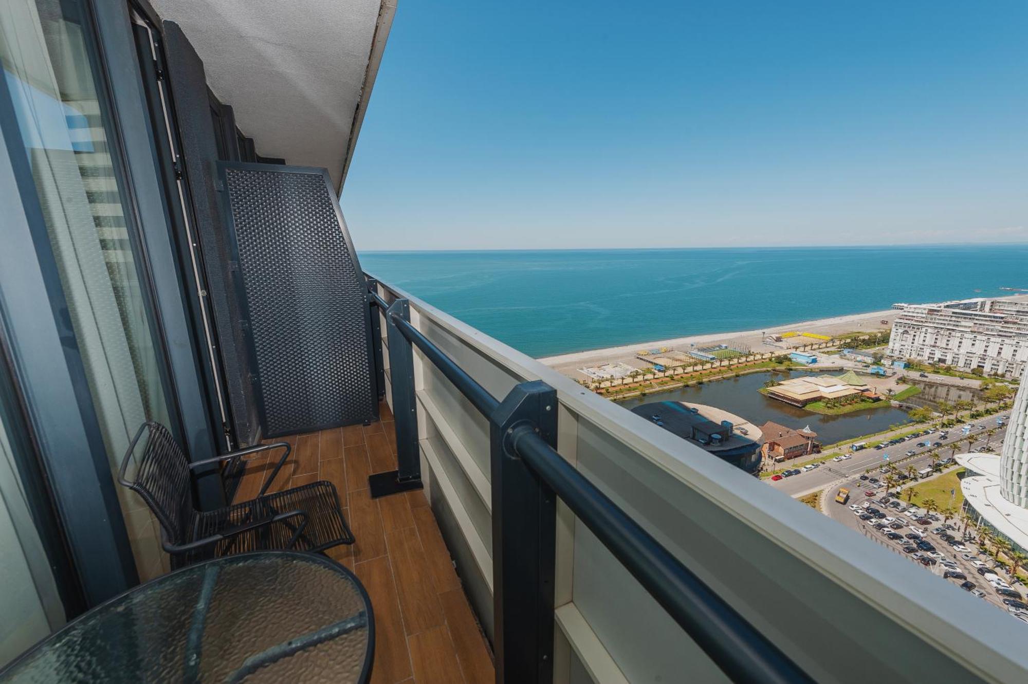 Orbi City Luxury Towers Aparthotel Batumi Ngoại thất bức ảnh