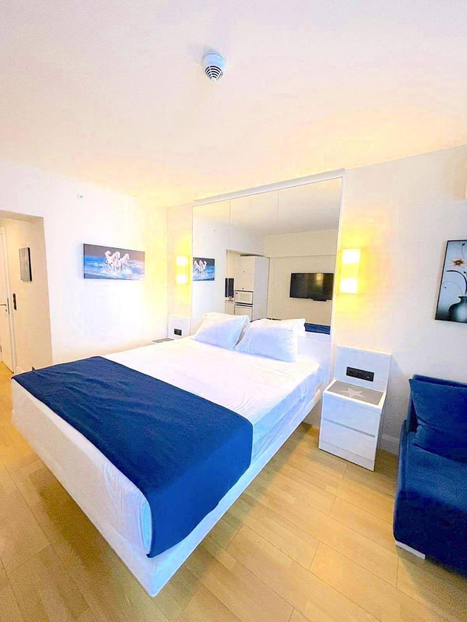 Orbi City Luxury Towers Aparthotel Batumi Ngoại thất bức ảnh