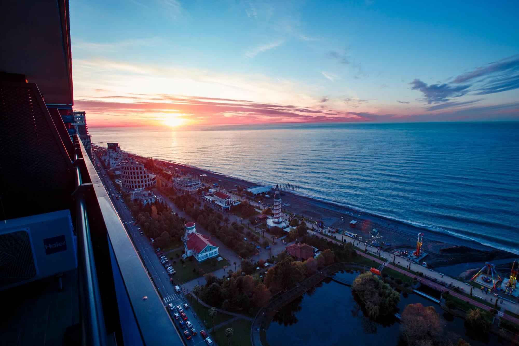 Orbi City Luxury Towers Aparthotel Batumi Ngoại thất bức ảnh